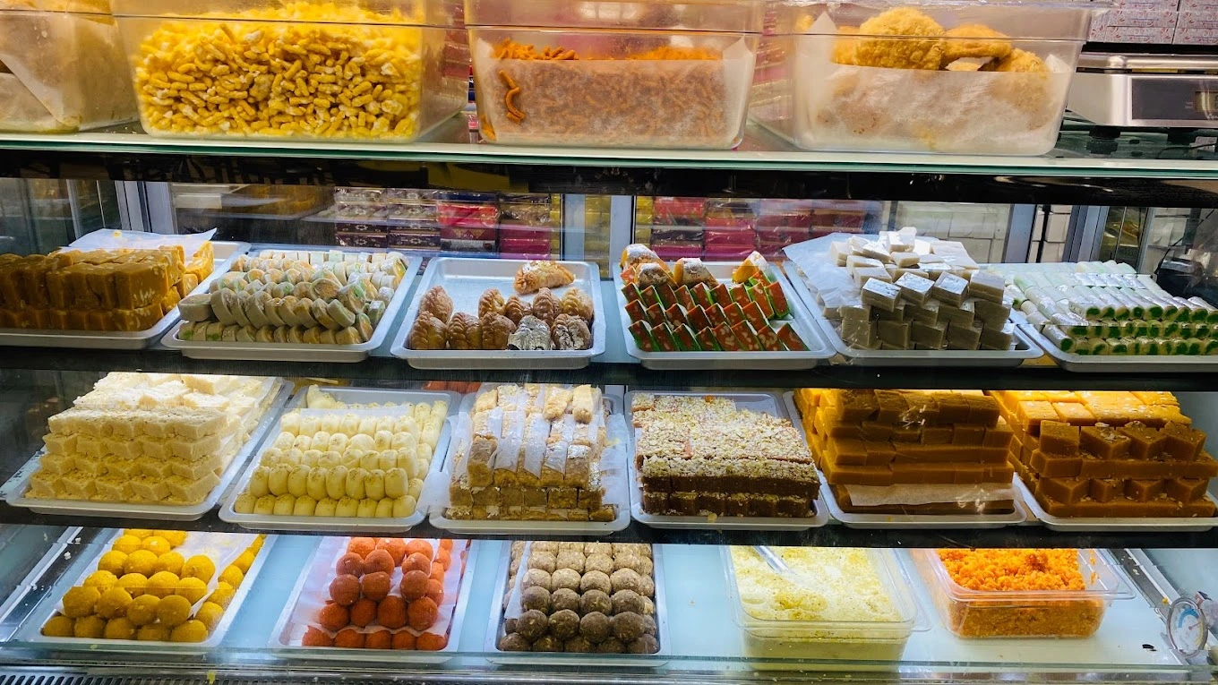 Experience authentic East Indian cuisine at New Streets Of India in Edmonton